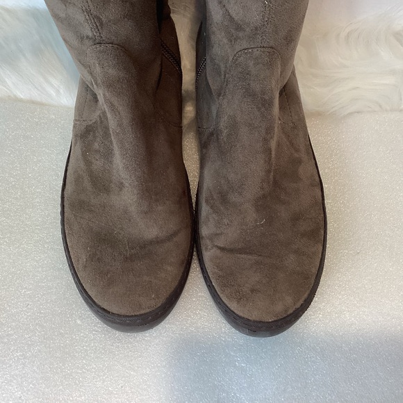 STUART WEITZMAN PLAYTIME BOHO SUEDE THIGH HIGH FLAT BOOTS TAUPE SZ 6 - Picture 11 of 14
